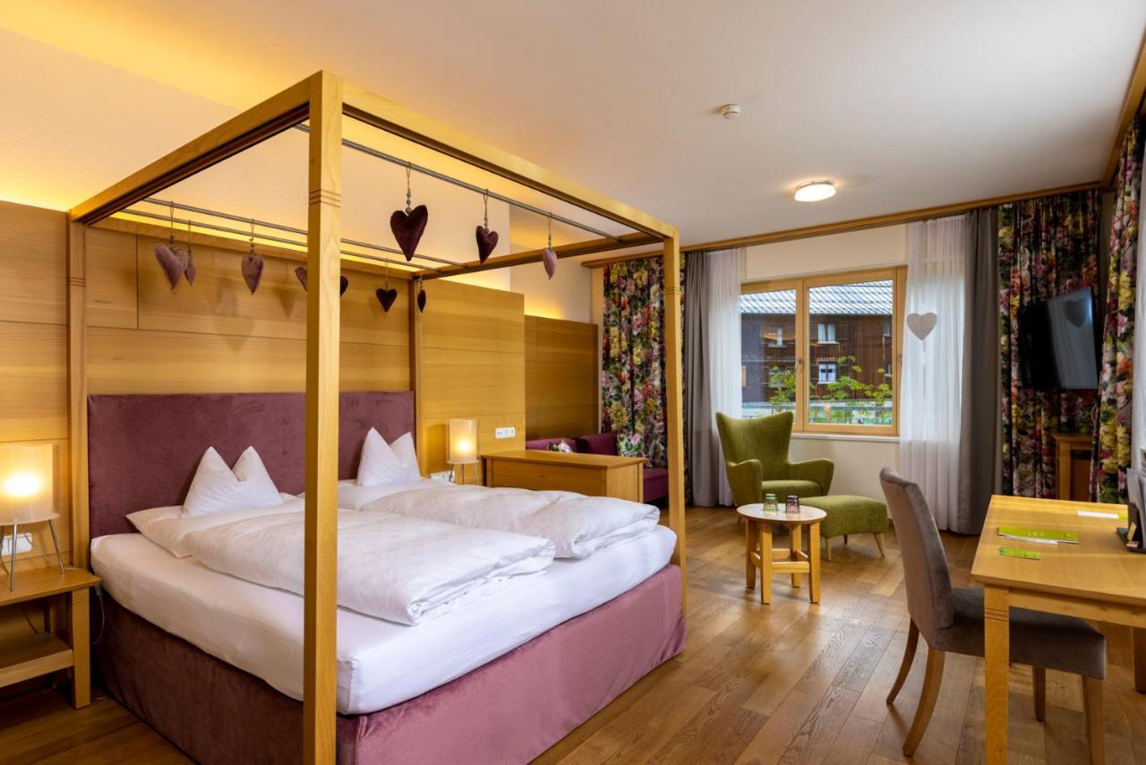 Hotel Walserberg Warth  Екстер'єр фото