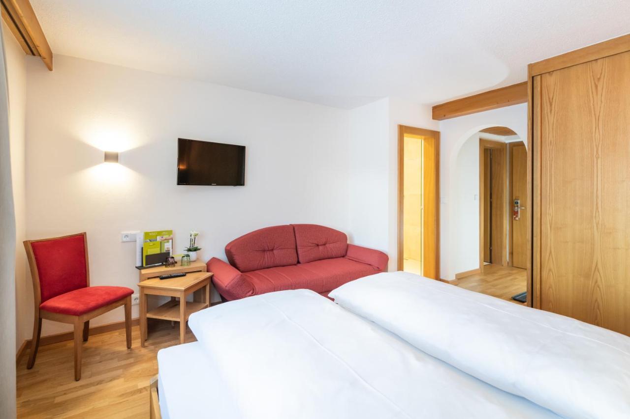 Hotel Walserberg Warth  Екстер'єр фото