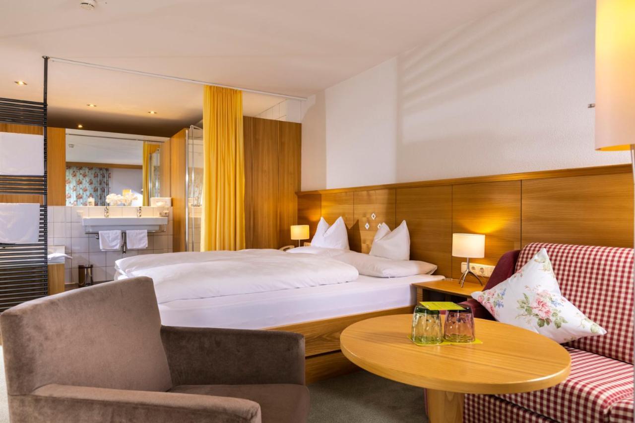 Hotel Walserberg Warth  Екстер'єр фото