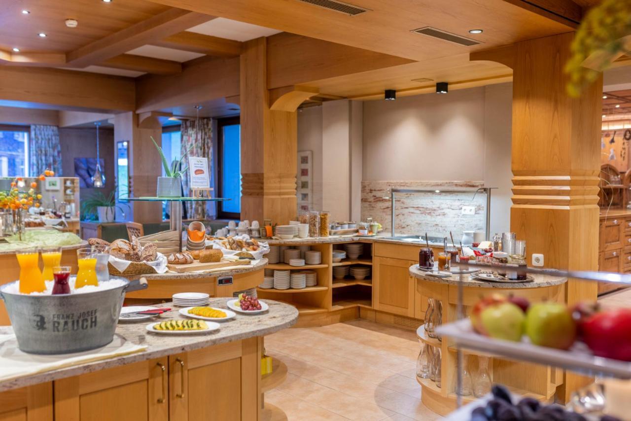 Hotel Walserberg Warth  Екстер'єр фото
