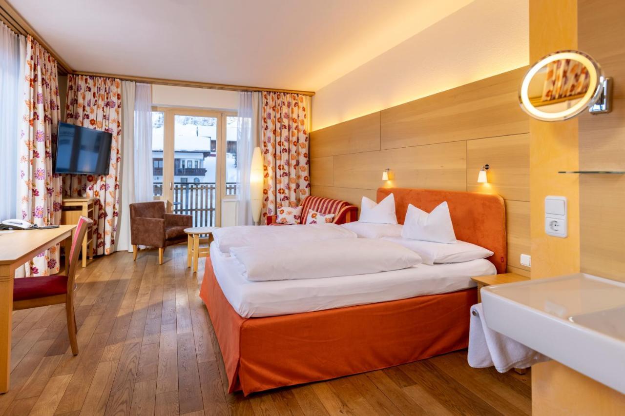 Hotel Walserberg Warth  Екстер'єр фото